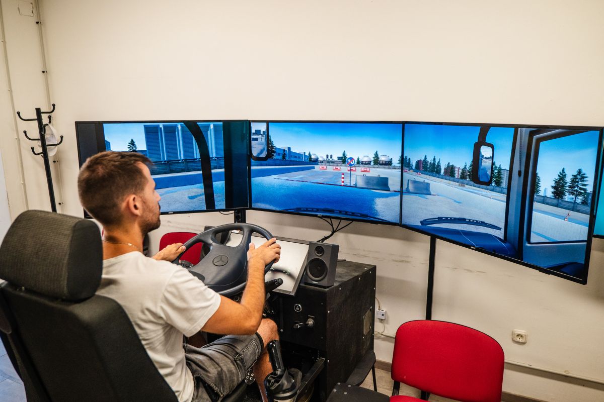 GKI kártya képzés szimulátor - Federal Trust